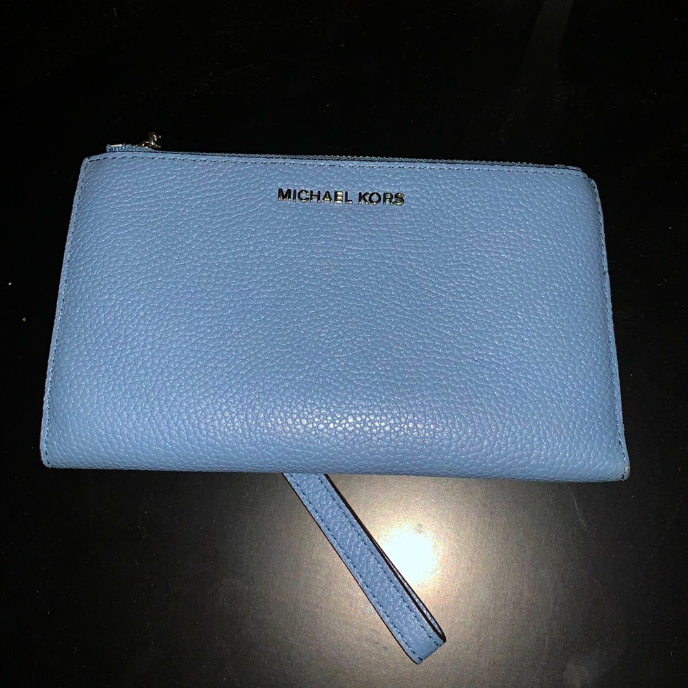 MICHAEL KORS CLUTCH👜🔥